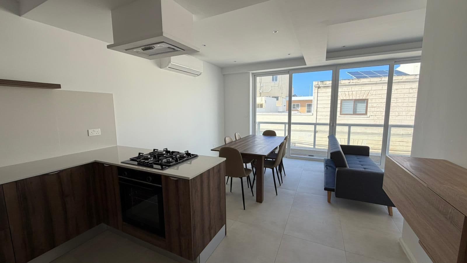 Modern Well-Presented 3-Bedroom Apartment in Gharghur