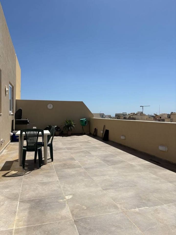 Magnificent Modern 250 sqm 3-Bedroom Penthouse with Spacious Terraces in Zurrieq