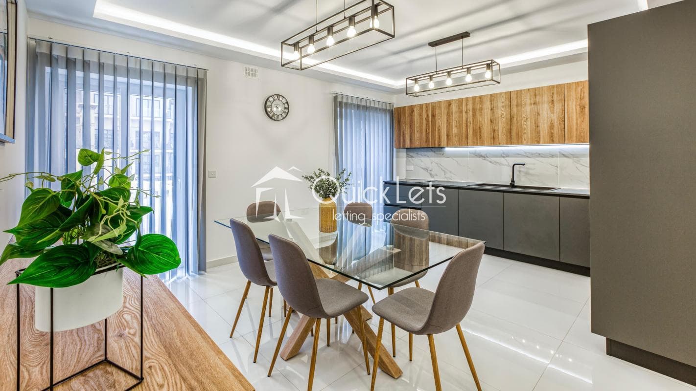 Bright apartment in Sliema
