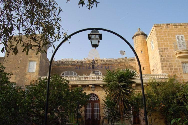 5 Bedroom Palazzo for Sale in Tarxien [SPALAZO2218]