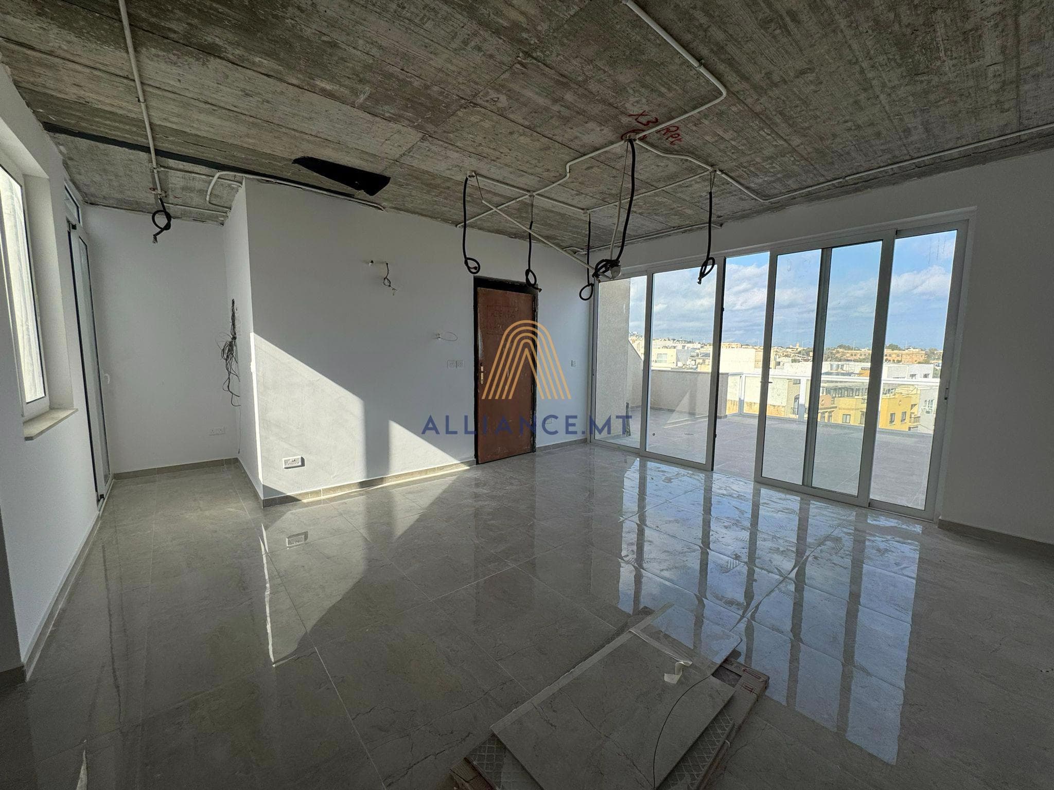 2 Bedroom Penthouse for Sale in Swieqi [SPTH90009]