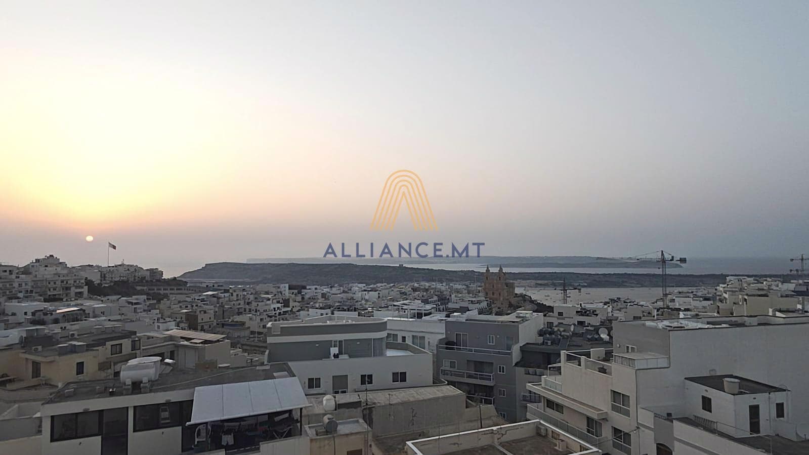 3 Bedroom Penthouse for Rent in Mellieha [LPTH648959]
