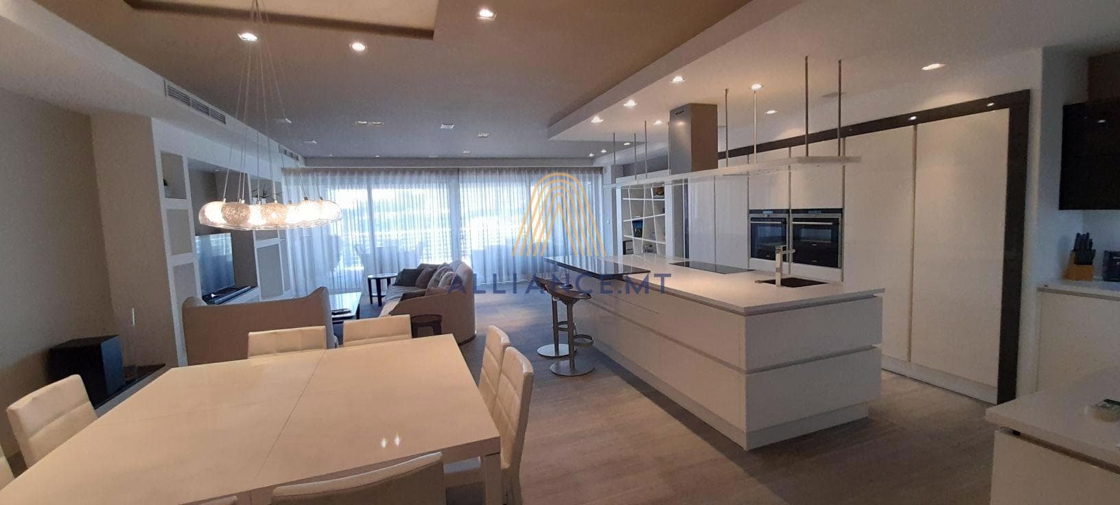 3 Bedroom Apartment for Rent in Ta' Xbiex [LAPT240943]