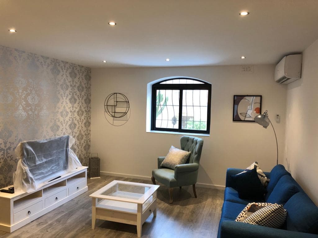 Spacious 3-Bedroom Maisonette with A Large Garage & Garden in Swieqi