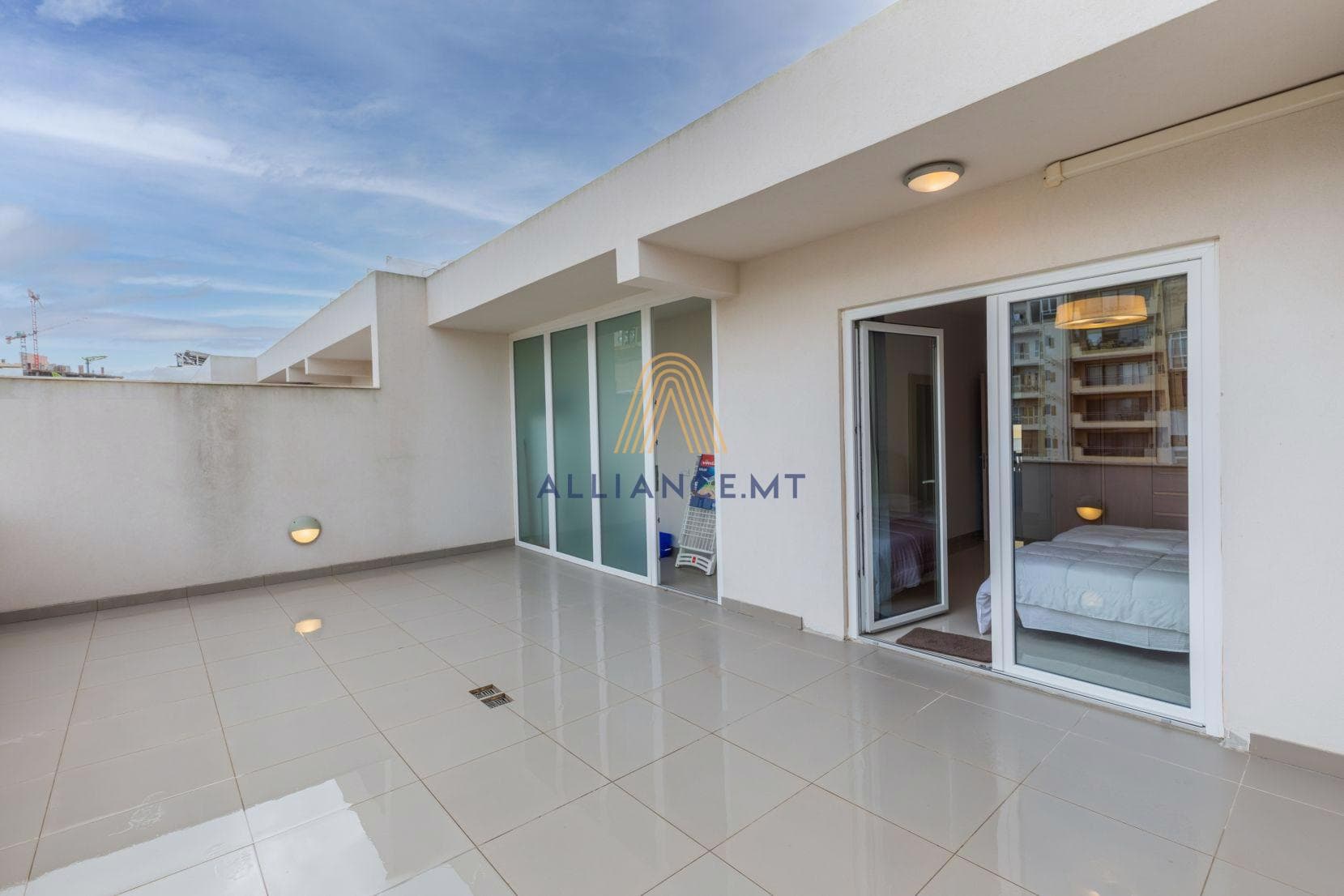 3 Bedroom Penthouse for Rent in Sliema [LPTH227265]