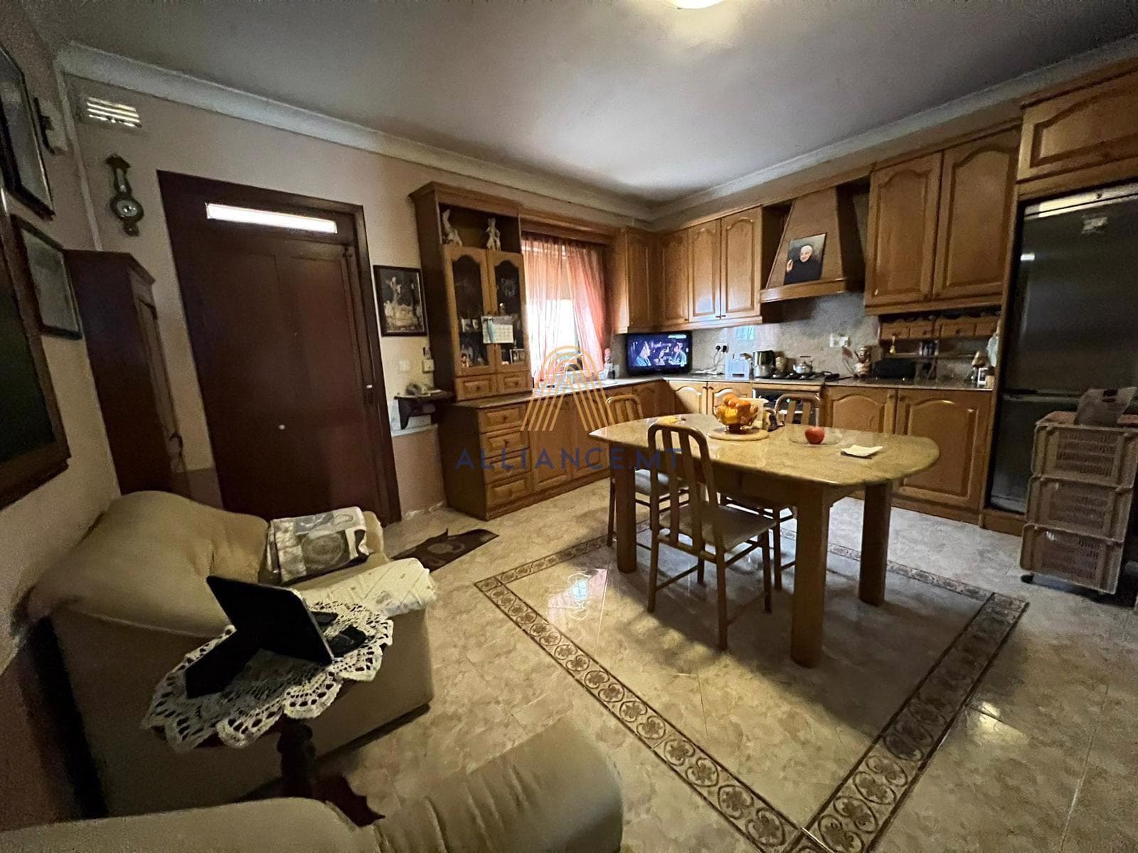 3 Bedroom Maisonette (Ground Floor) for Sale in Hamrun [SMSNG111120621]