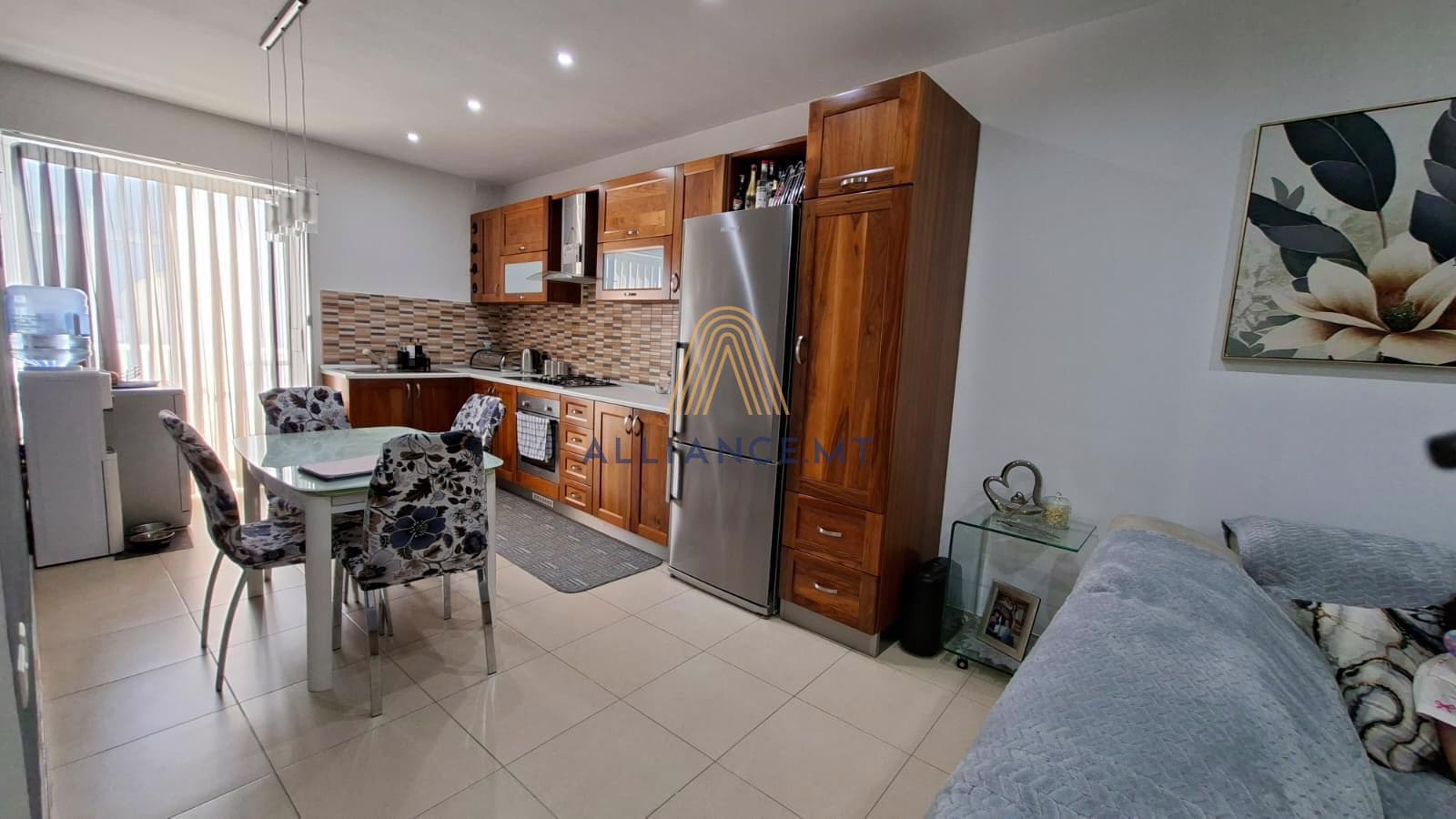 3 Bedroom Apartment for Sale in Hamrun [SAPT666662]