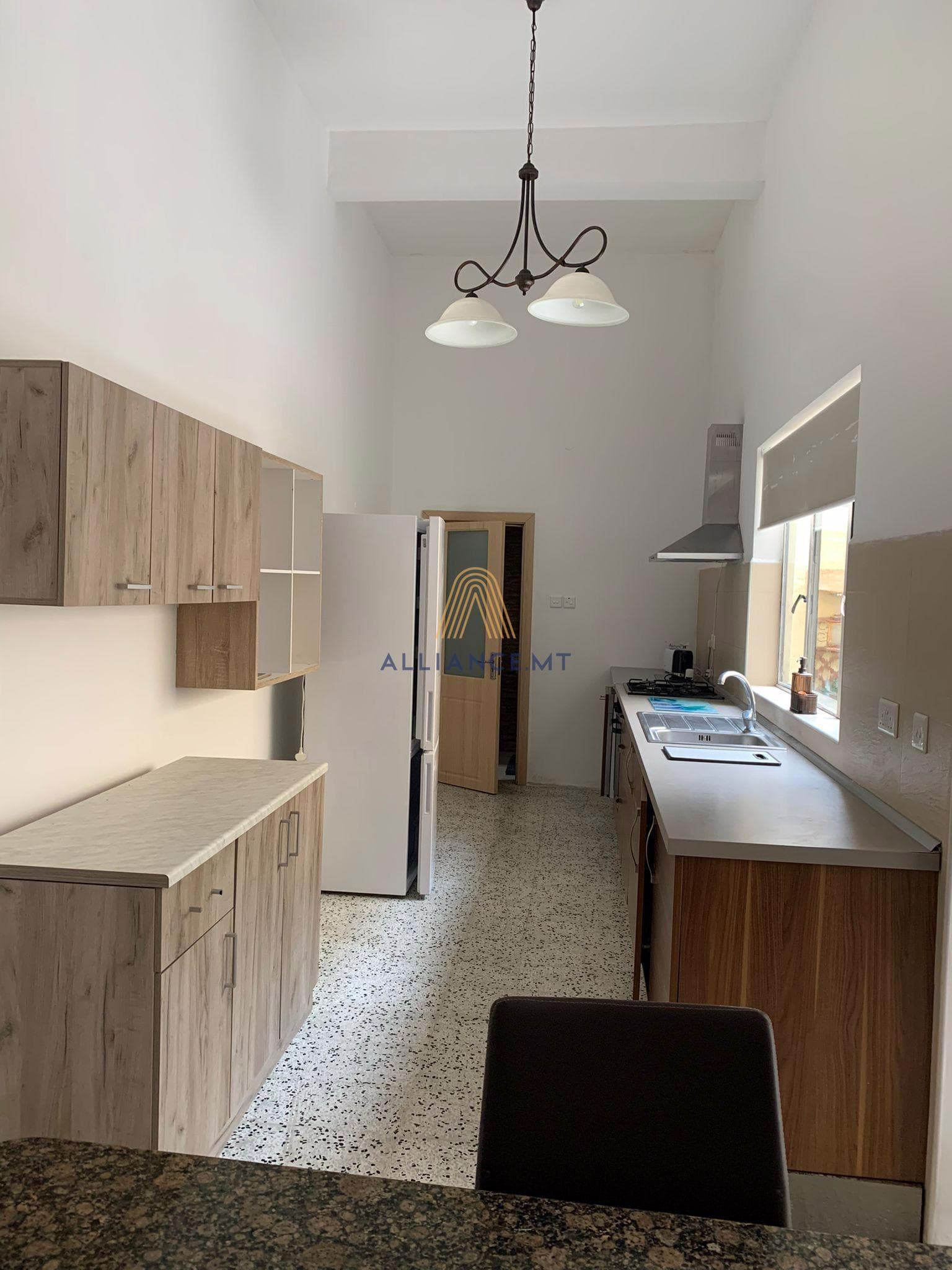 4 Bedroom House Of Character for Rent in Rabat [LHOC603564]