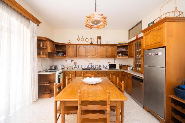 3 Bedroom Apartment for Sale in Sliema [SAPT666528]