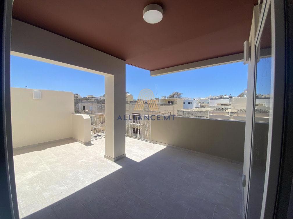 3 Bedroom Apartment for Rent in Balzan [LAPT619243]