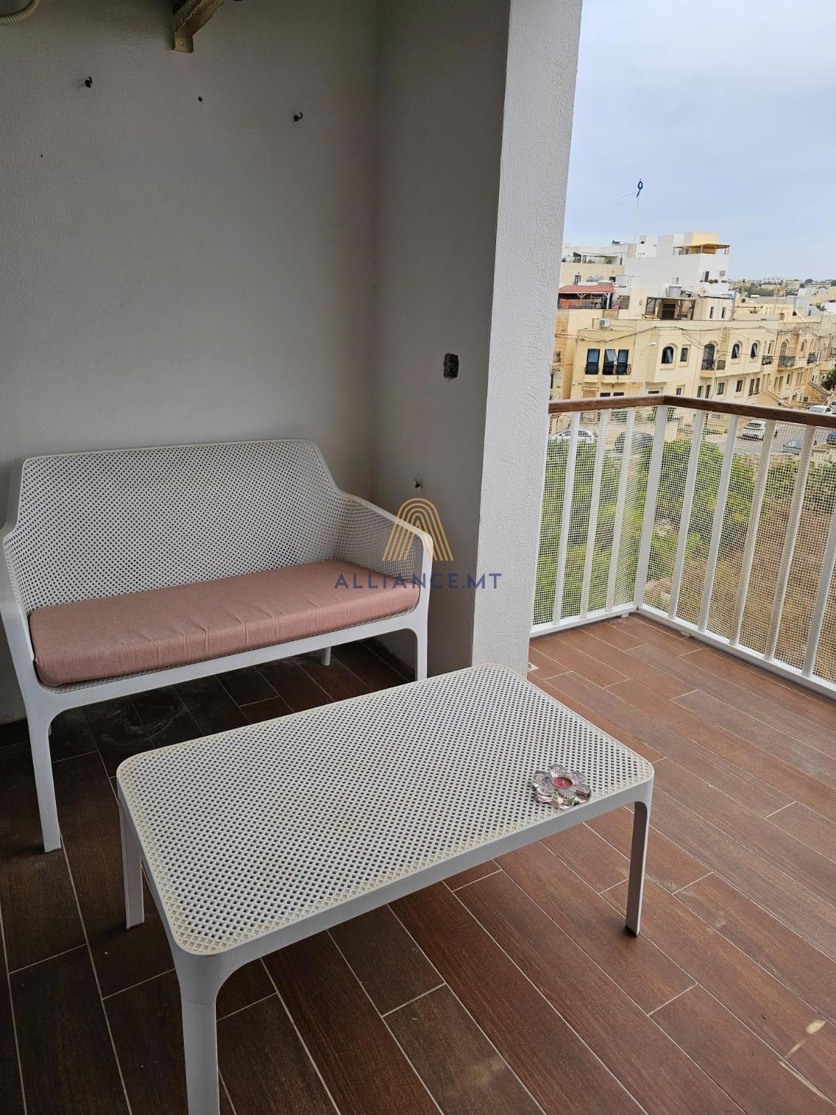 3 Bedroom Apartment for Rent in Attard [LAPT622430]