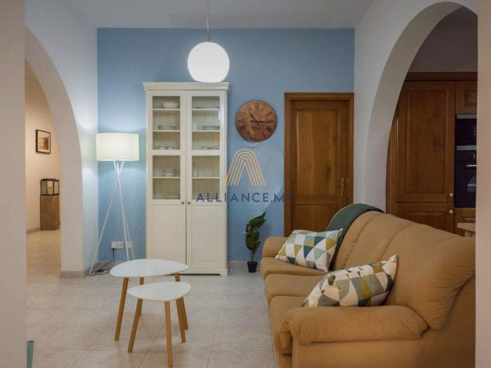 3 Bedroom Apartment for Rent in Sliema [LAPT247337]