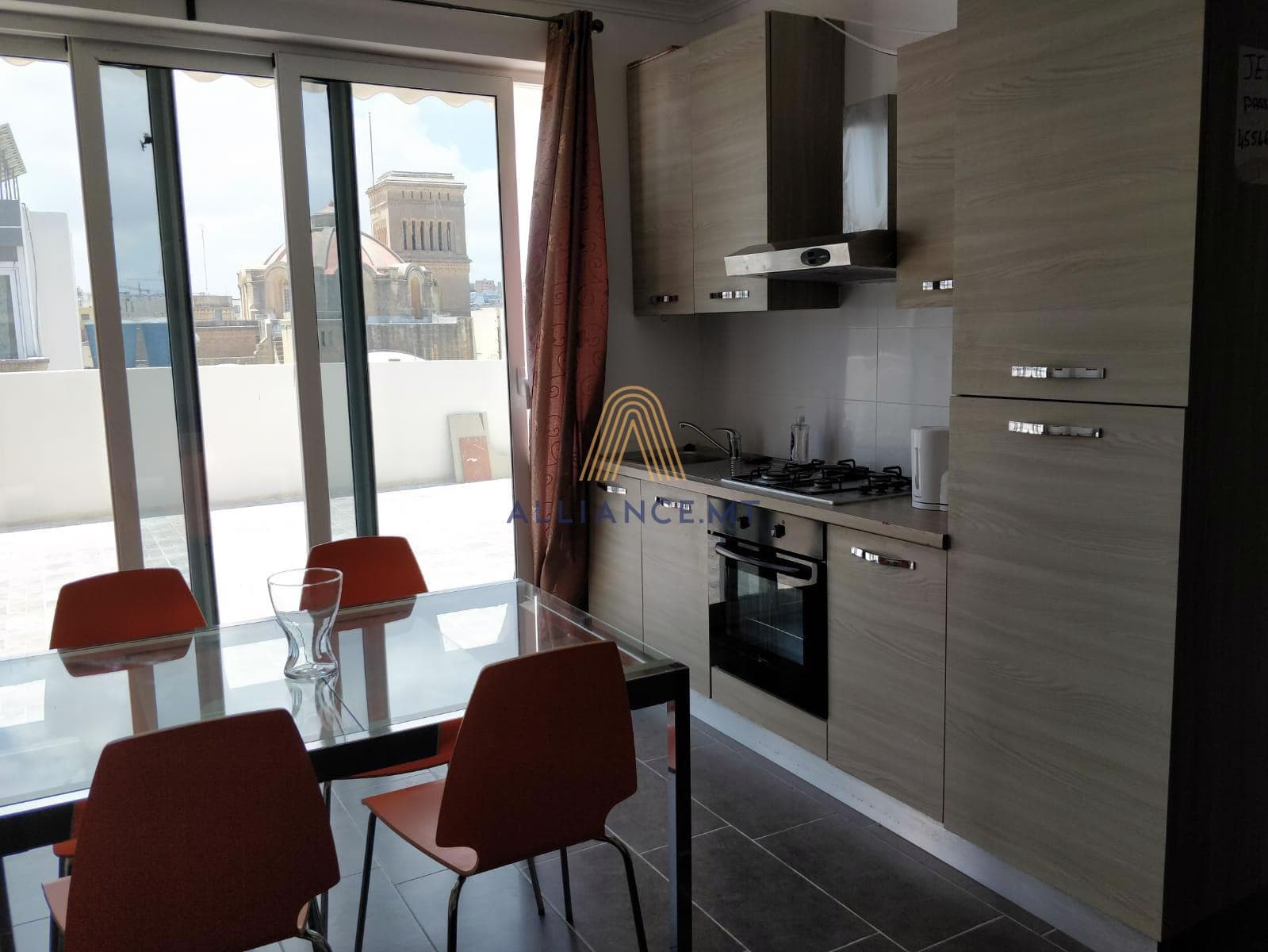 2 Bedroom Penthouse for Rent in Sliema [LPTH205348]
